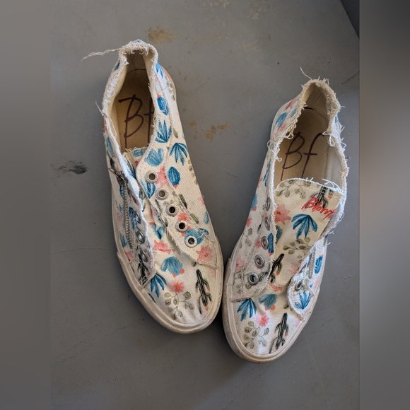 Blowfish Size 10 Cactus Design Slip On Sneakers - Picture 4 of 8